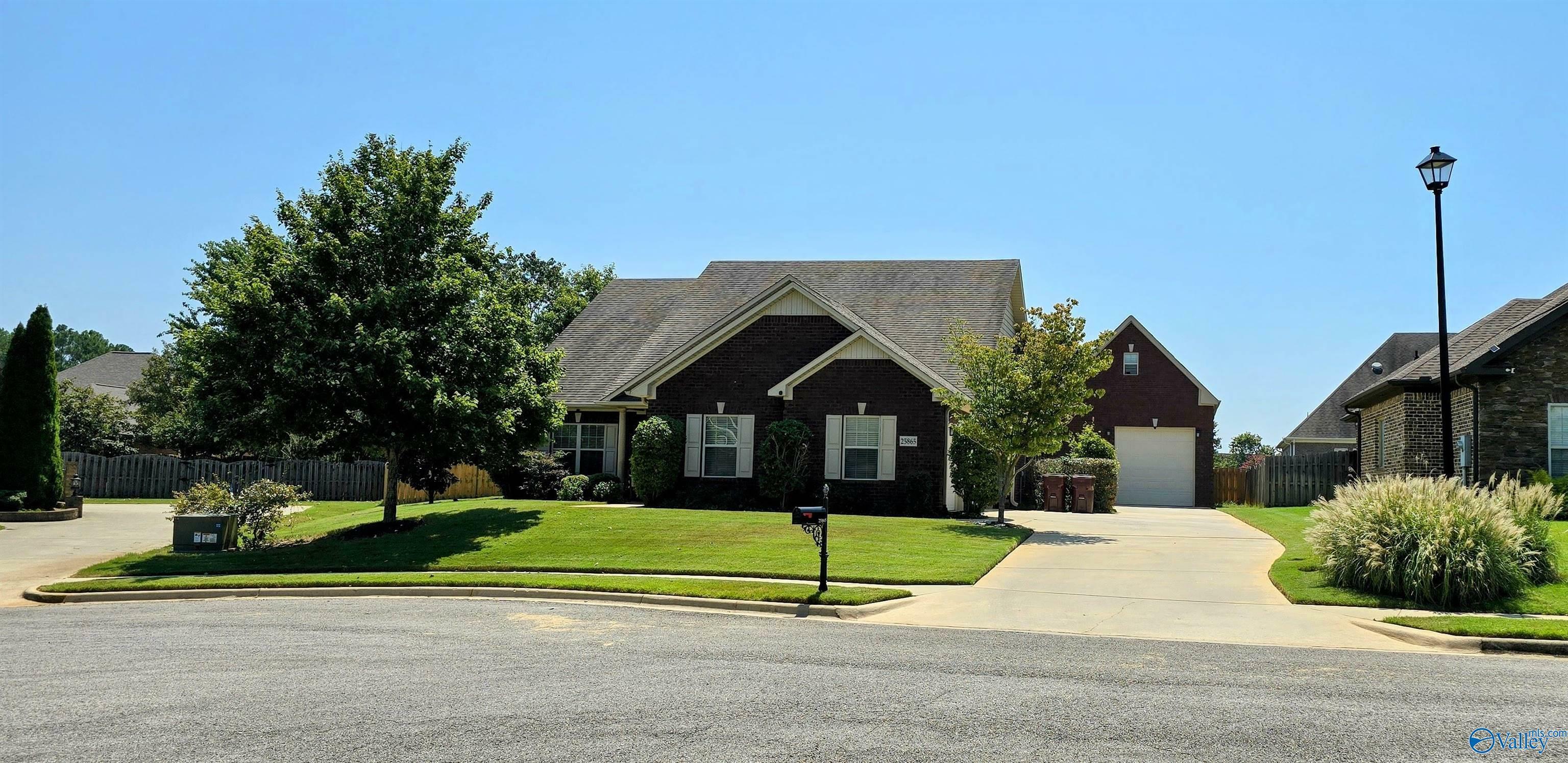 Property Photo:  25865 Apple Orchard Lane  AL 35613 