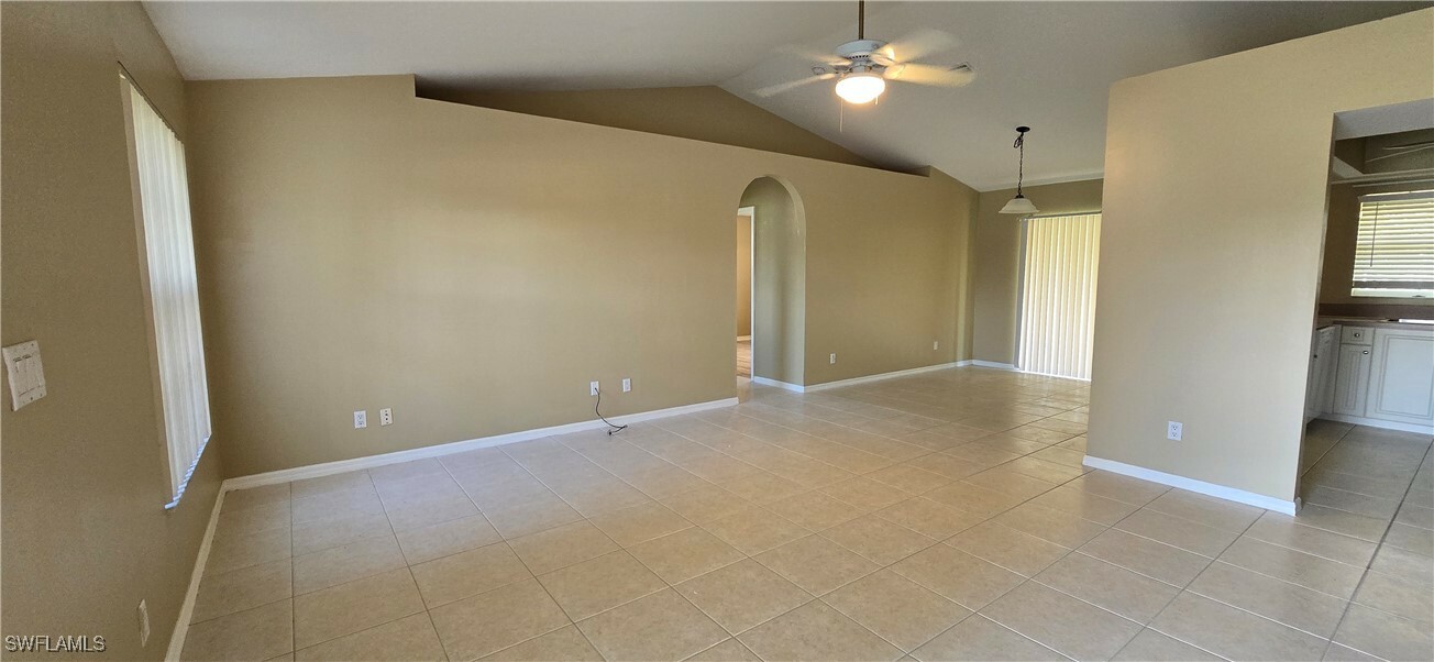 Property Photo:  306 SE 7th Street  FL 33990 