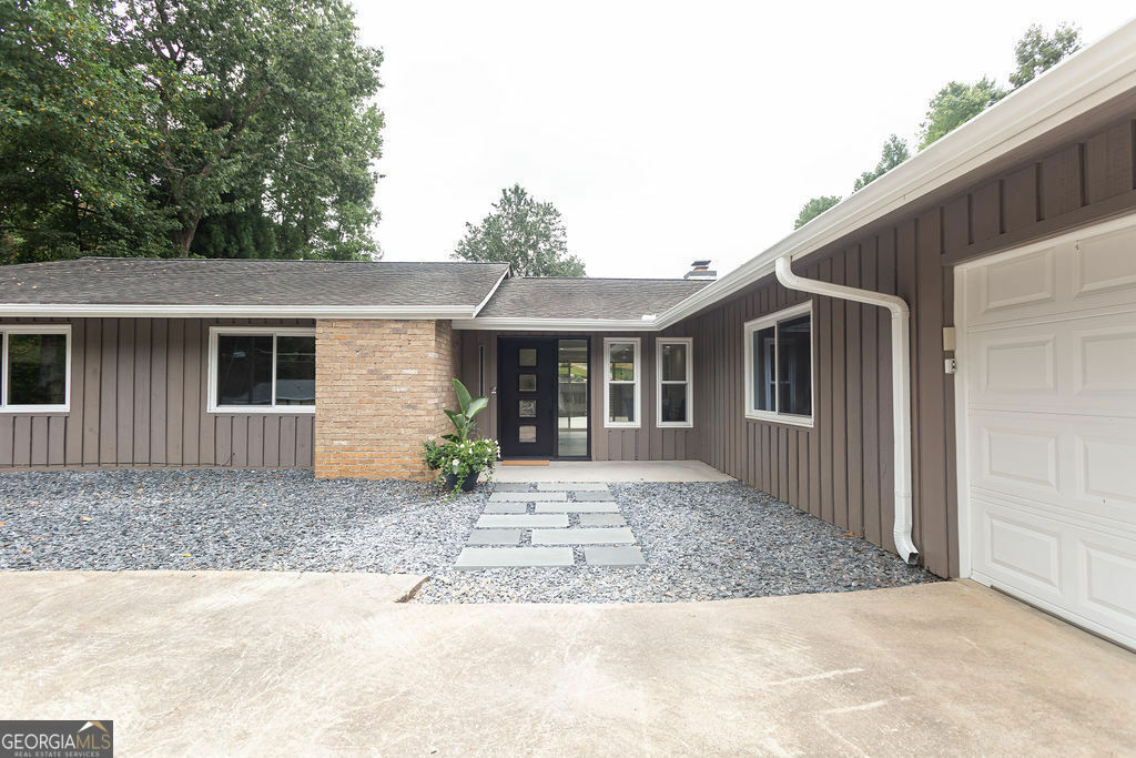 Property Photo:  2203 Brendon Drive  GA 30338 