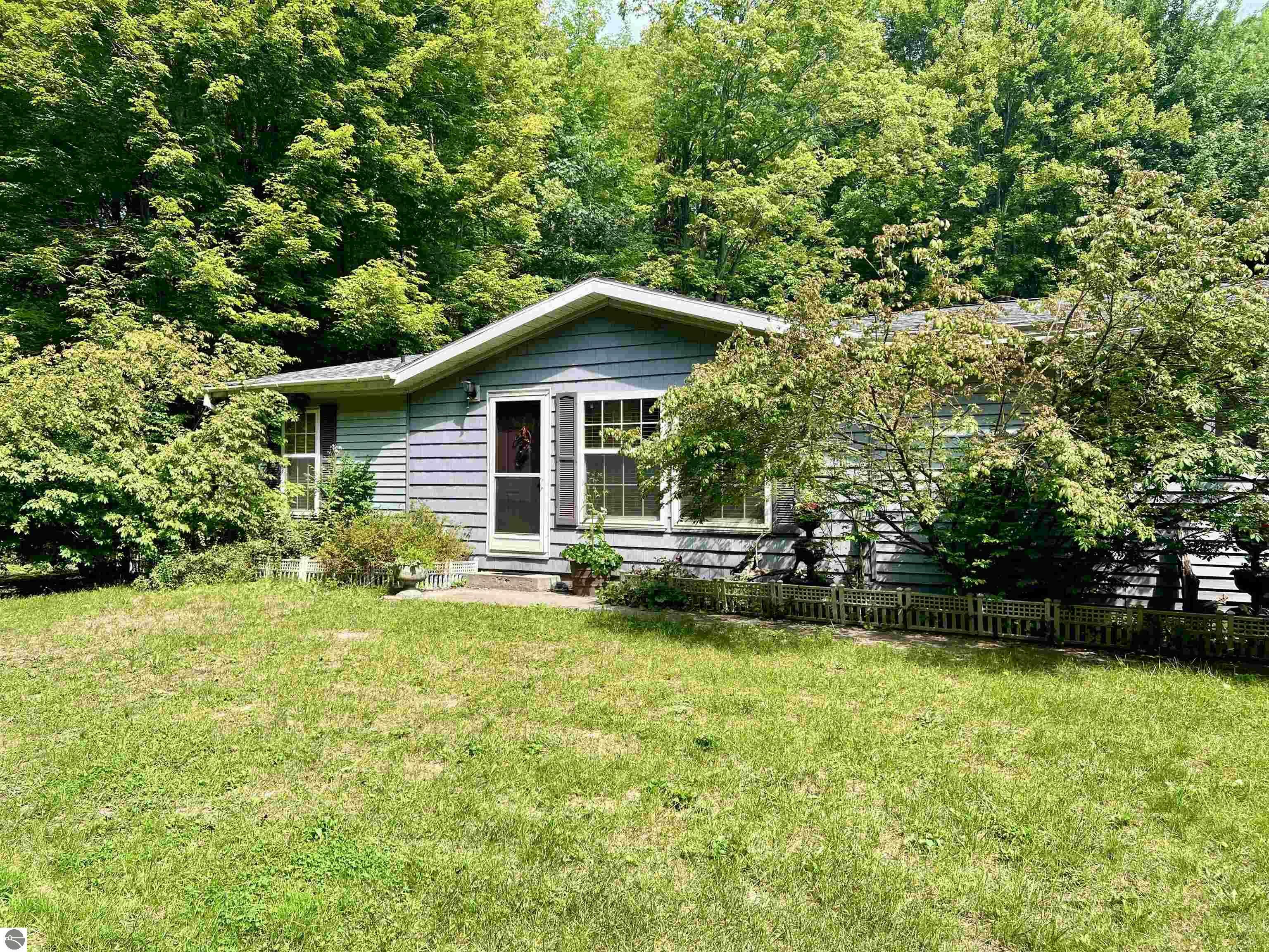 Property Photo:  11287 N Lakeside Trail  MI 48883 