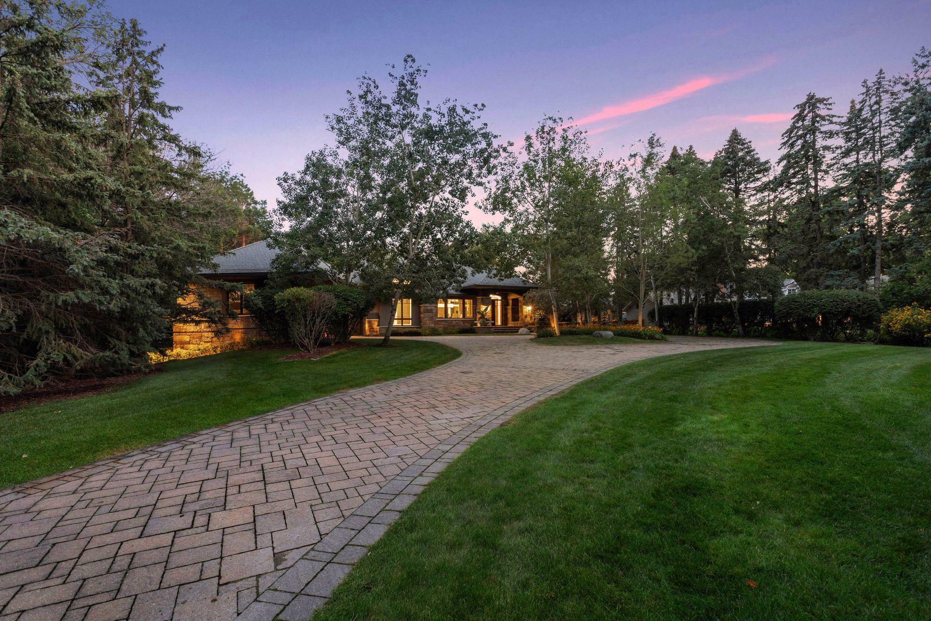 Property Photo: 370 Ferndale Road W MN 55391
