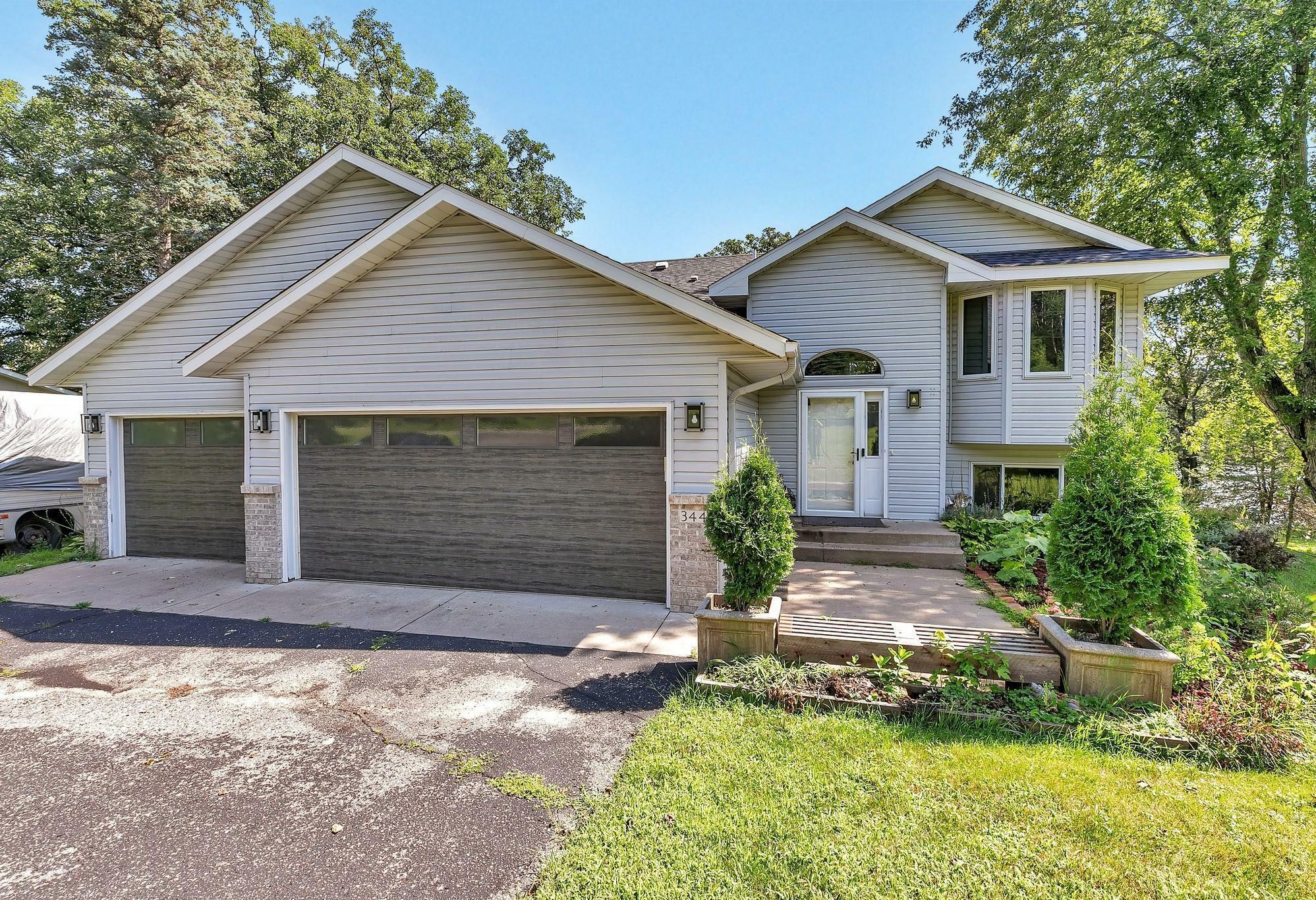 Property Photo:  344 Riverside Avenue S  MN 56377 