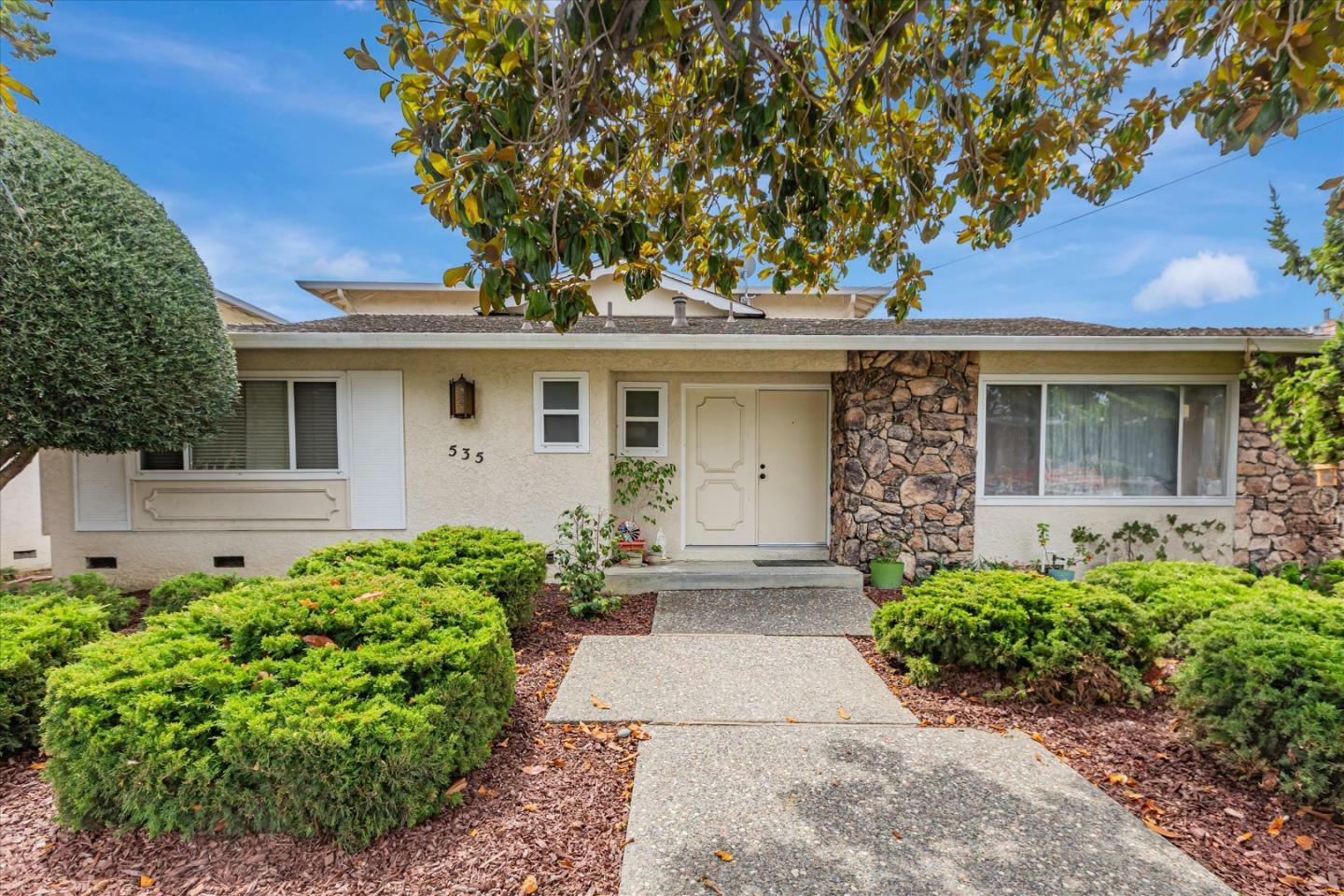 Property Photo:  535 Kiely Boulevard  CA 95117 