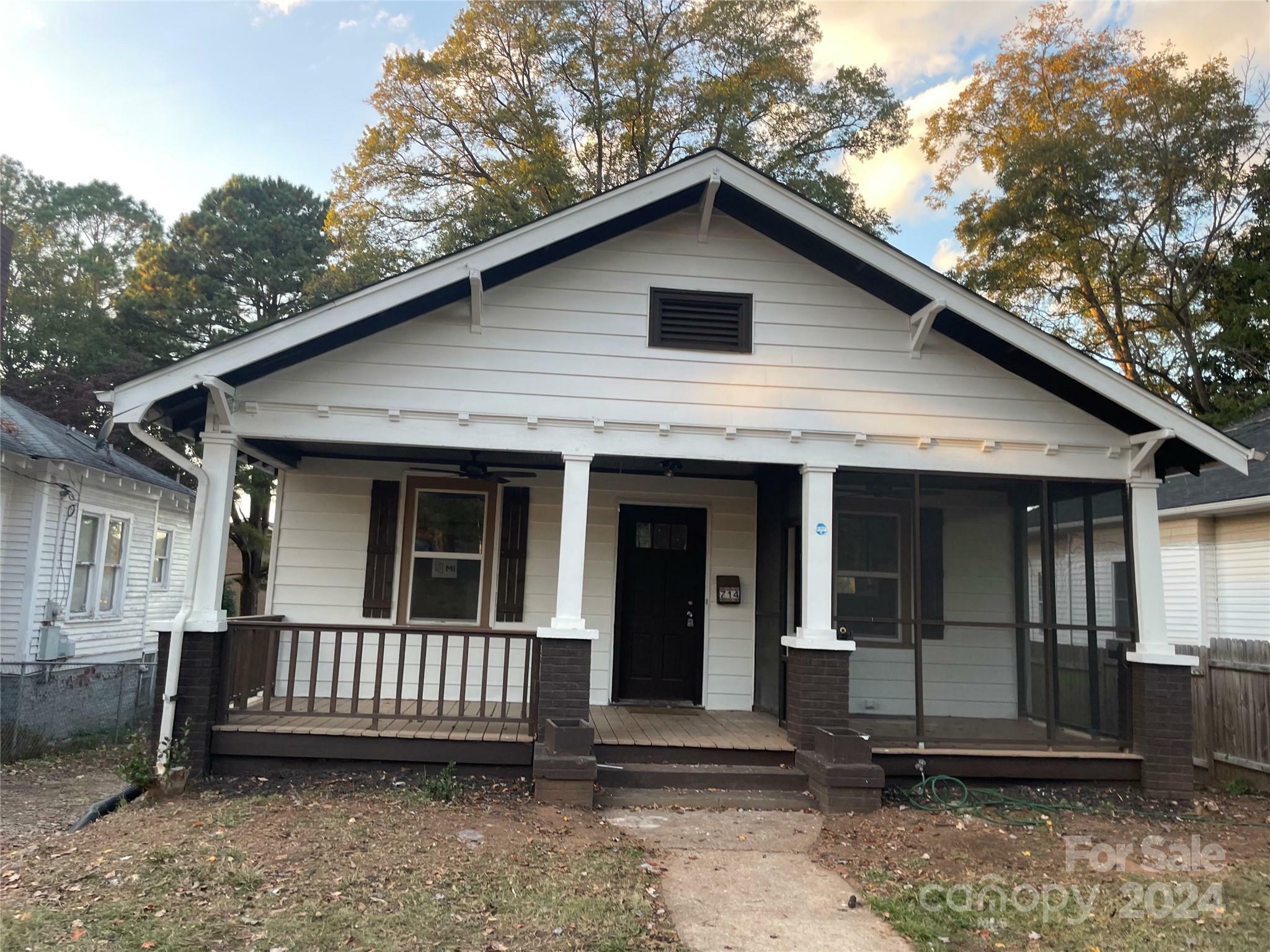 Property Photo:  714 S Ellis Street  NC 28144 