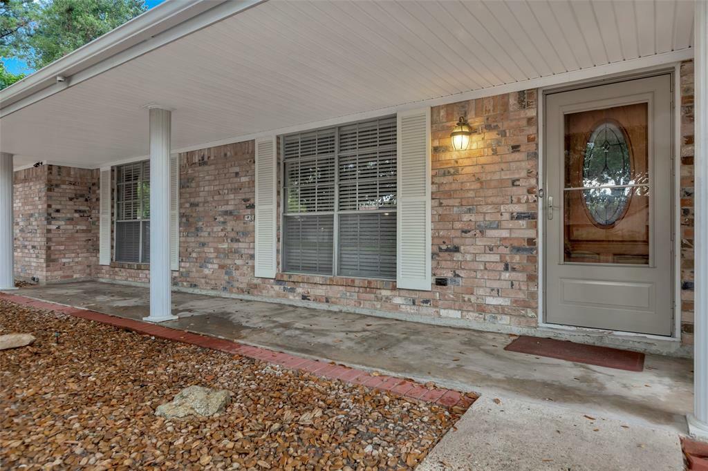 Property Photo:  1104 Hillcrest Drive  TX 77301 