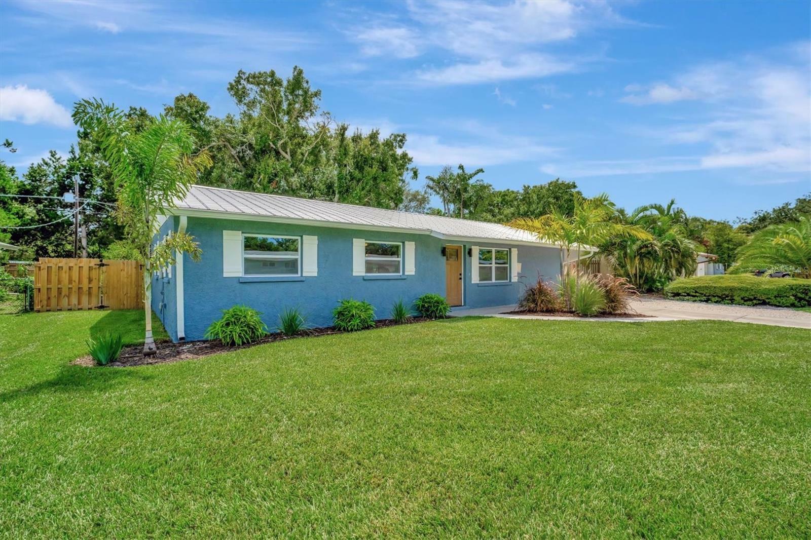 Property Photo:  6911 11th Avenue NW  FL 34209 