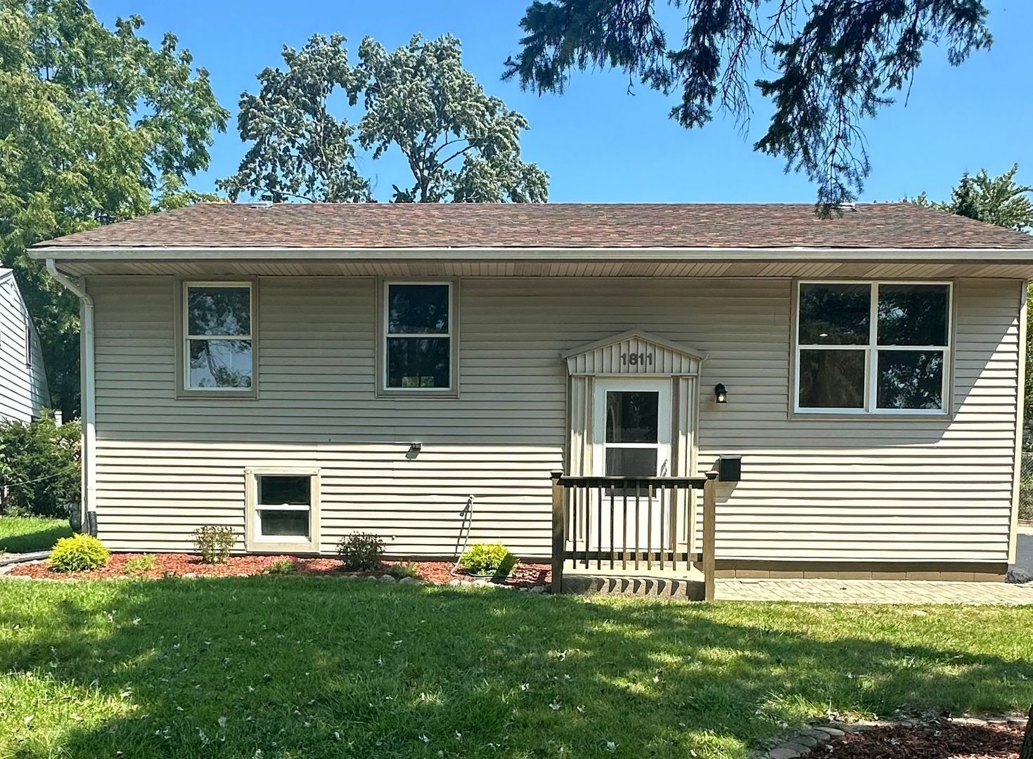 Property Photo: 1811 225th Street IL 60411