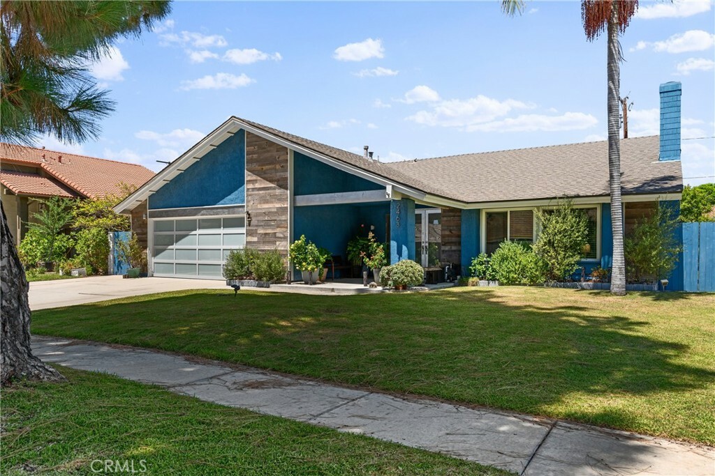 Property Photo:  2463 E Puritan Drive  CA 92806 