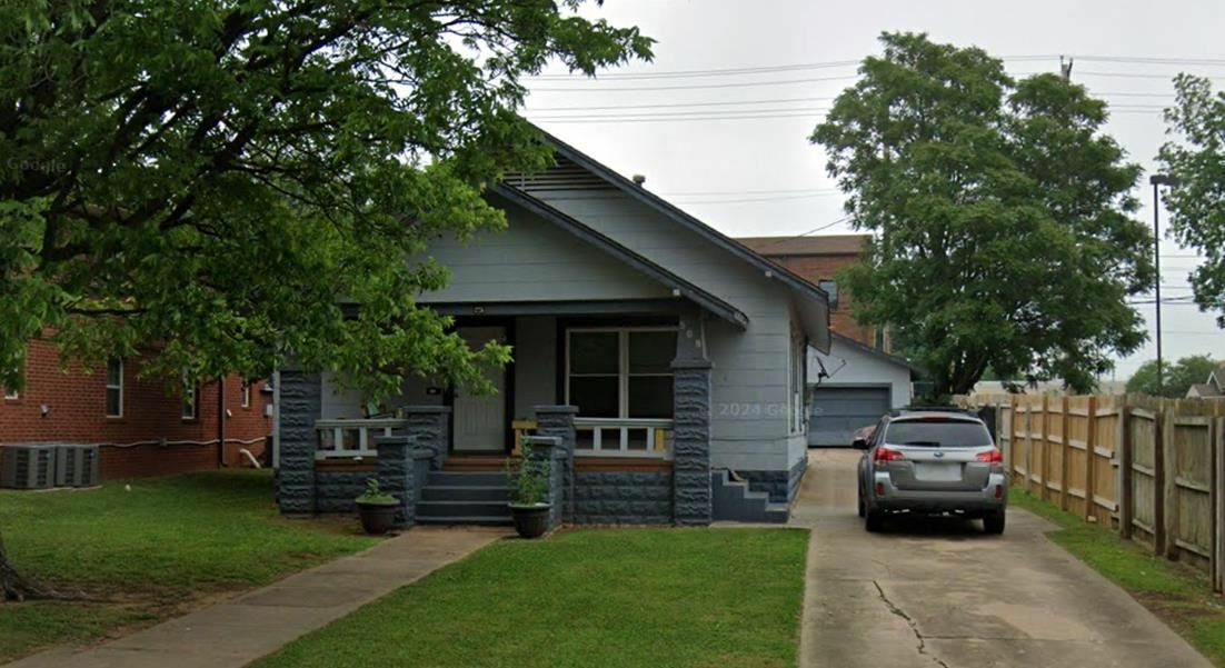 Property Photo: 509 S Hester Street OK 74074