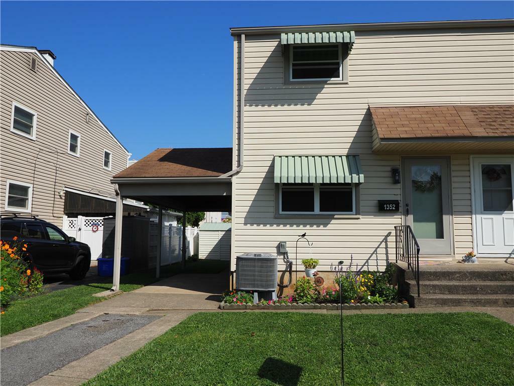 1352 Greenview Drive  Bethlehem City PA 18018 photo