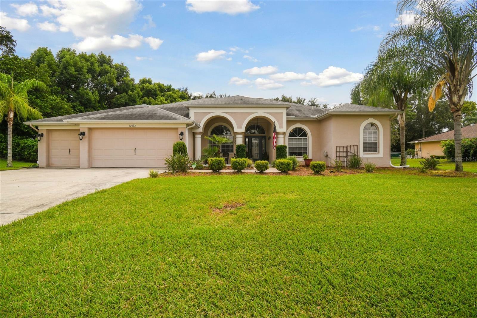 Property Photo:  12032 Sapphire Drive  FL 34609 