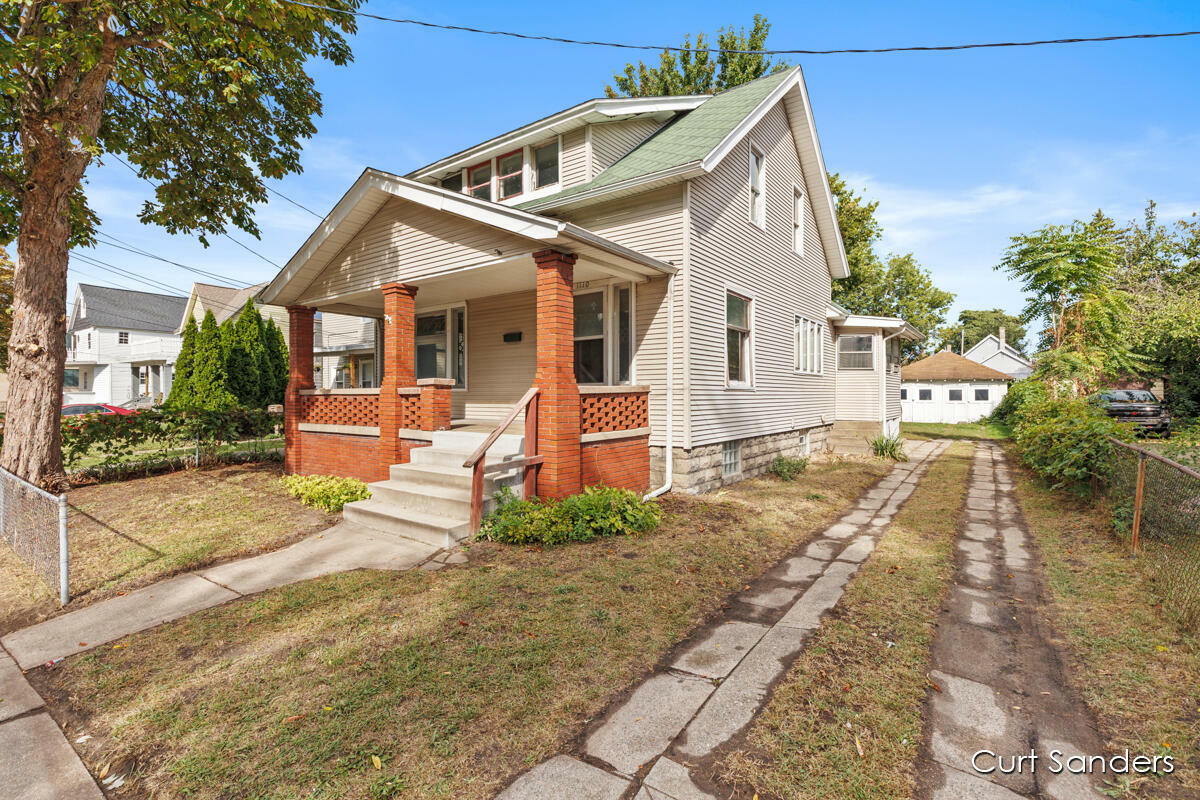 Property Photo:  1110 Hamilton Avenue NW  MI 49504 