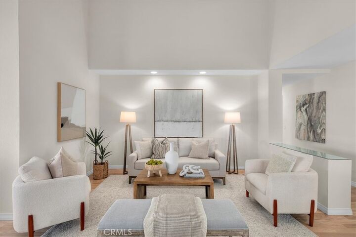 Property Photo: 42 Woodgrove CA 92604