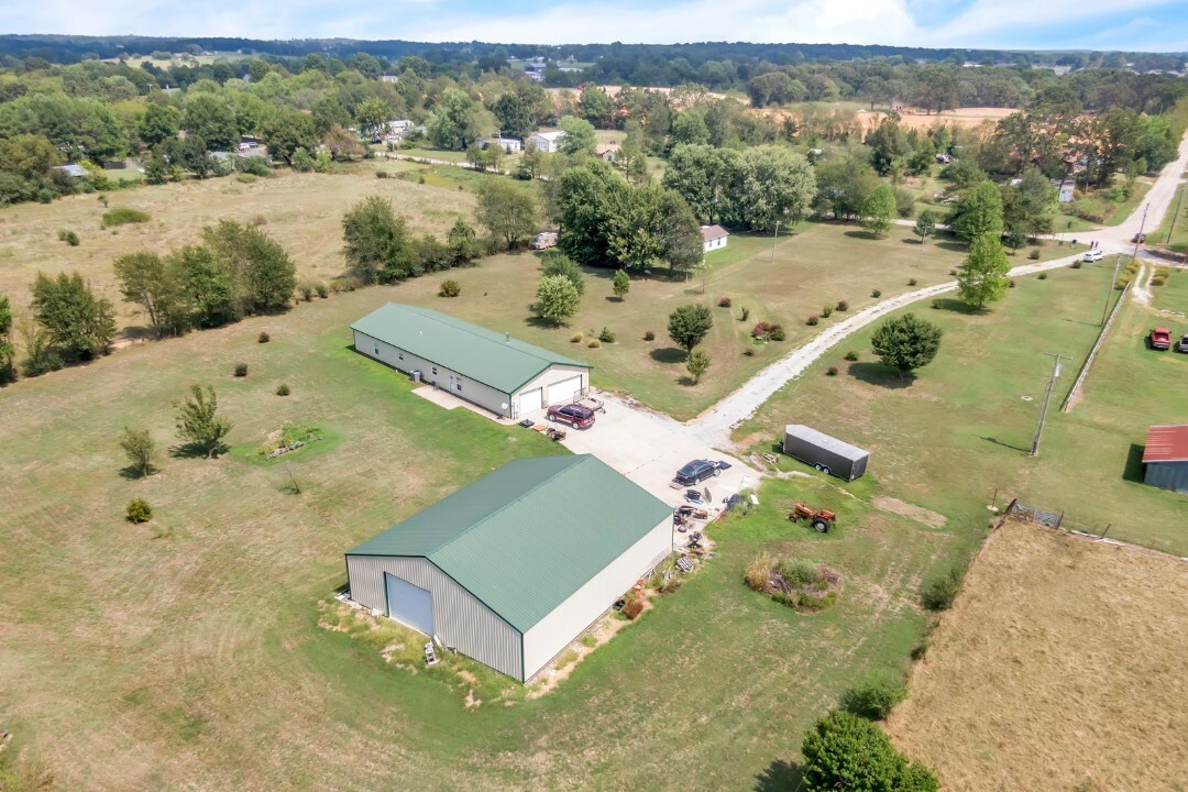 Property Photo:  757 Edmondson Road  AR 72734 