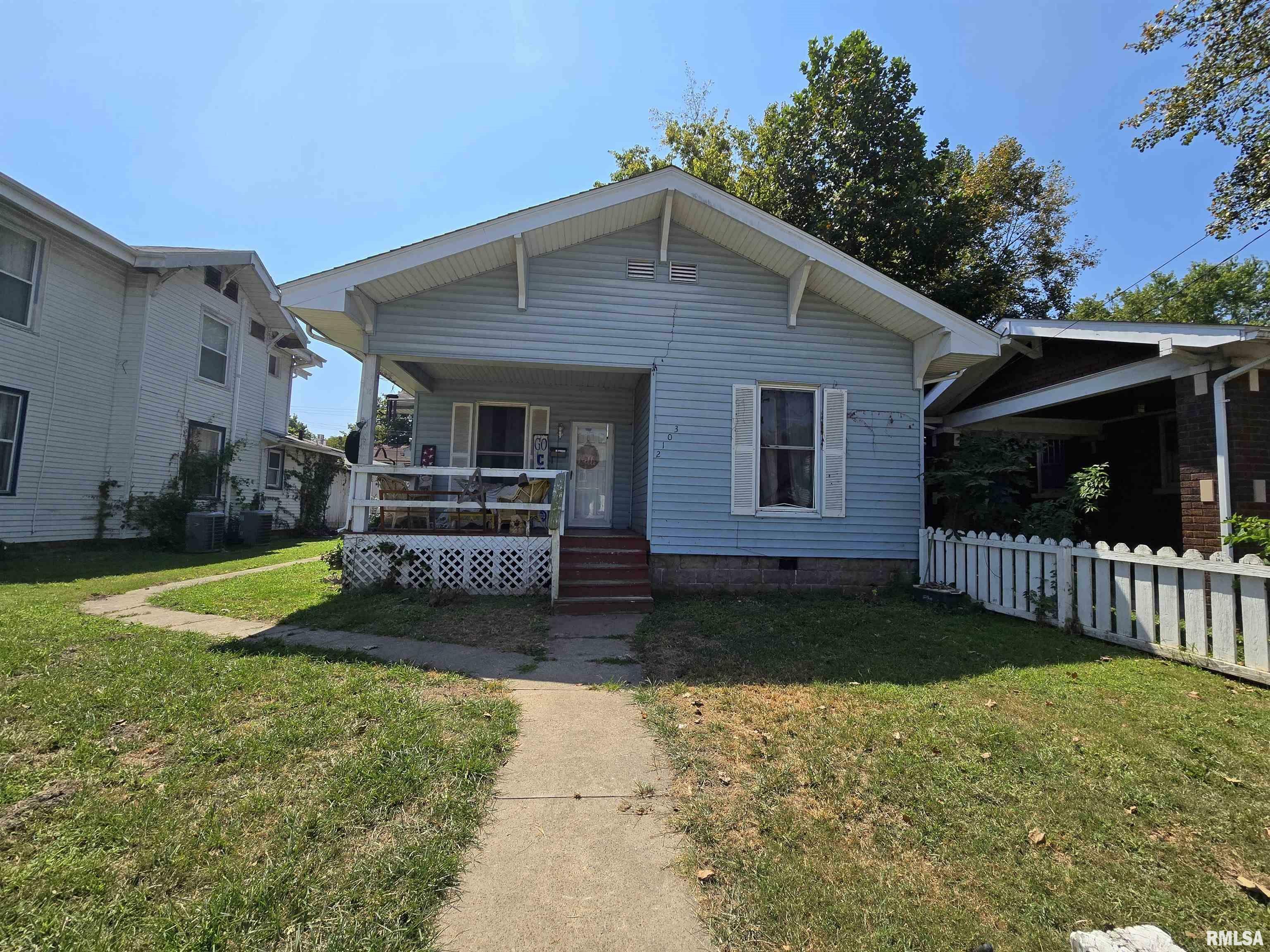 Property Photo: 2103 Walnut Street IL 62966
