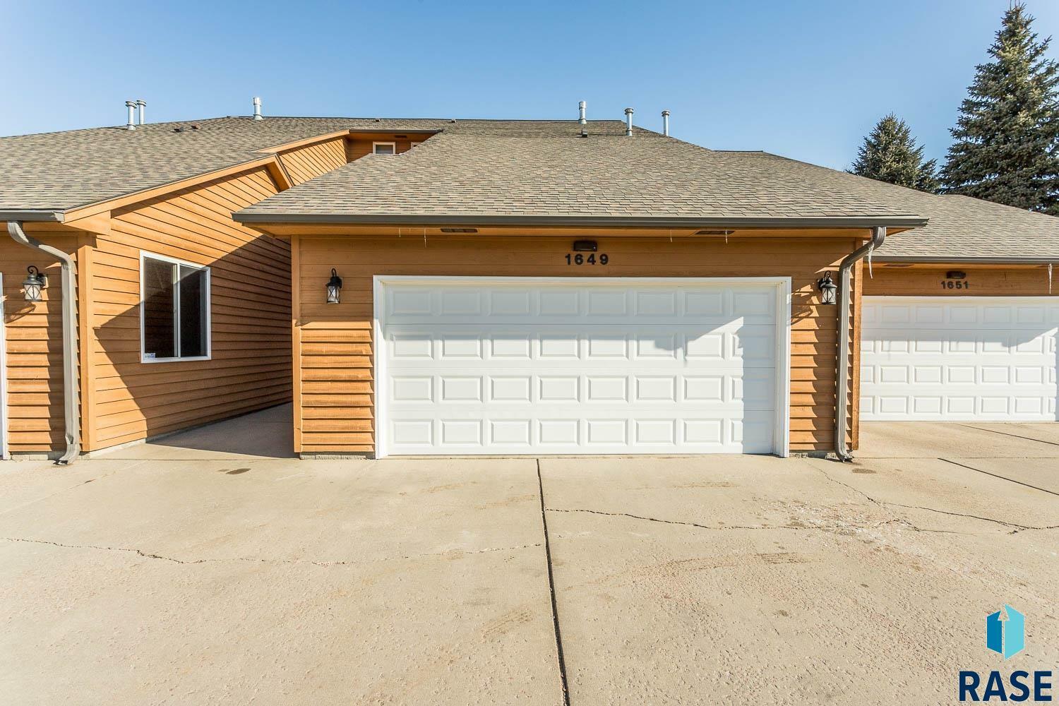 Property Photo:  1649 Cactus Dr  SD 57110 