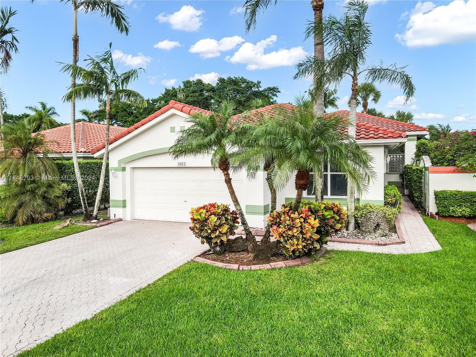 Property Photo:  1061 Bel Aire Dr E  FL 33027 