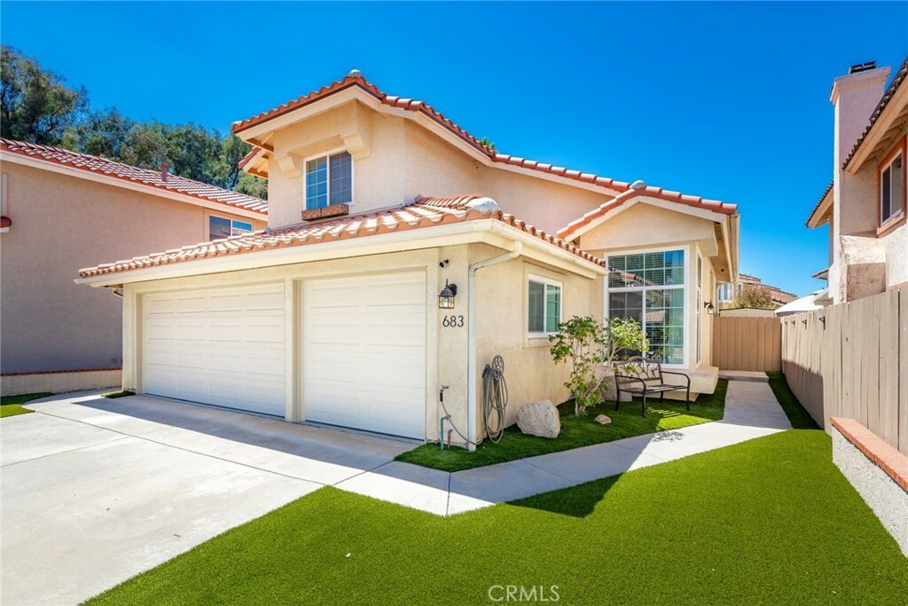 Property Photo:  683 Crestwood Place  CA 92026 