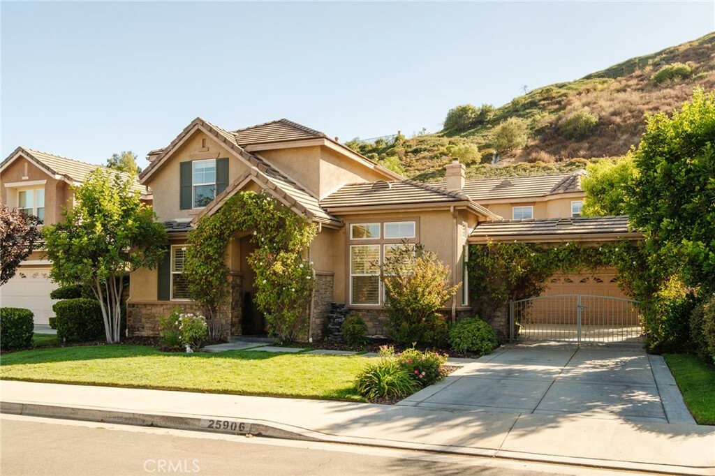 Property Photo:  25906 Royal Oaks Road  CA 91381 