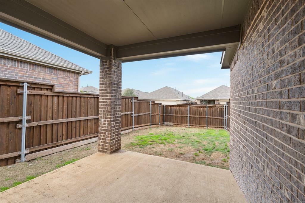 Property Photo:  1490 Alamandine Avenue  TX 76227 