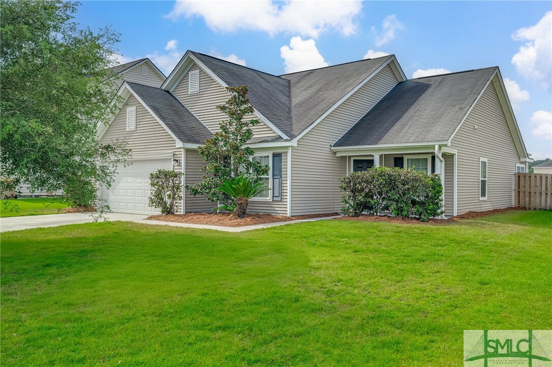 Property Photo:  225 Red Oak Drive  GA 31324 