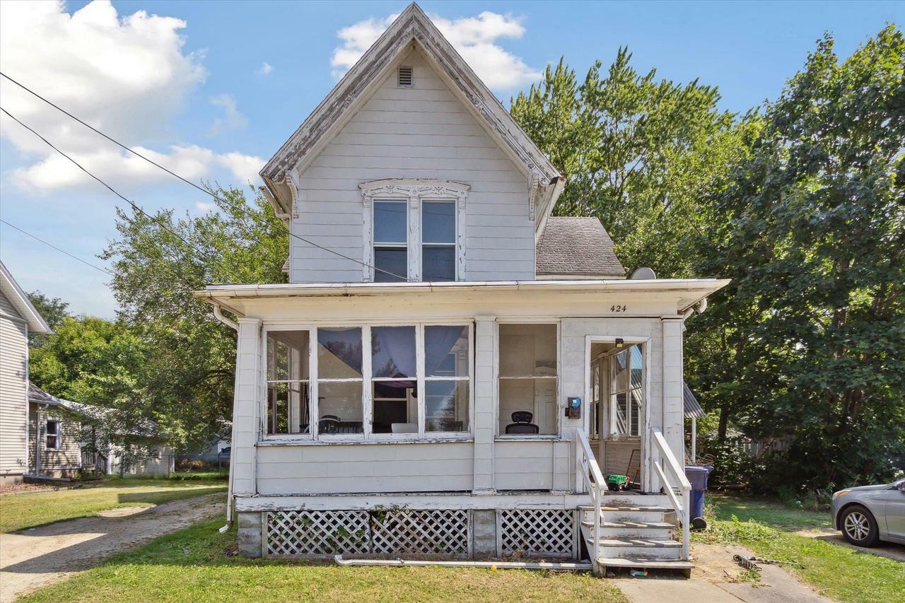 Property Photo:  424 North Pearl Street  WI 53548 