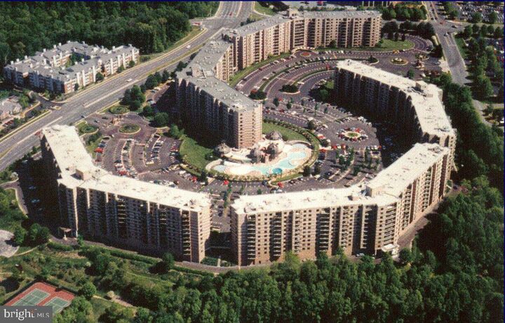 8340 Greensboro Drive 712  McLean VA 22102 photo