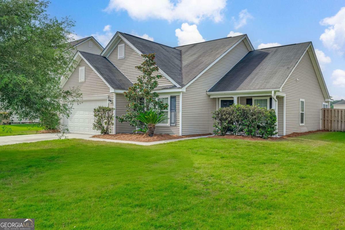 Property Photo:  225 Red Oak Drive  GA 31324 