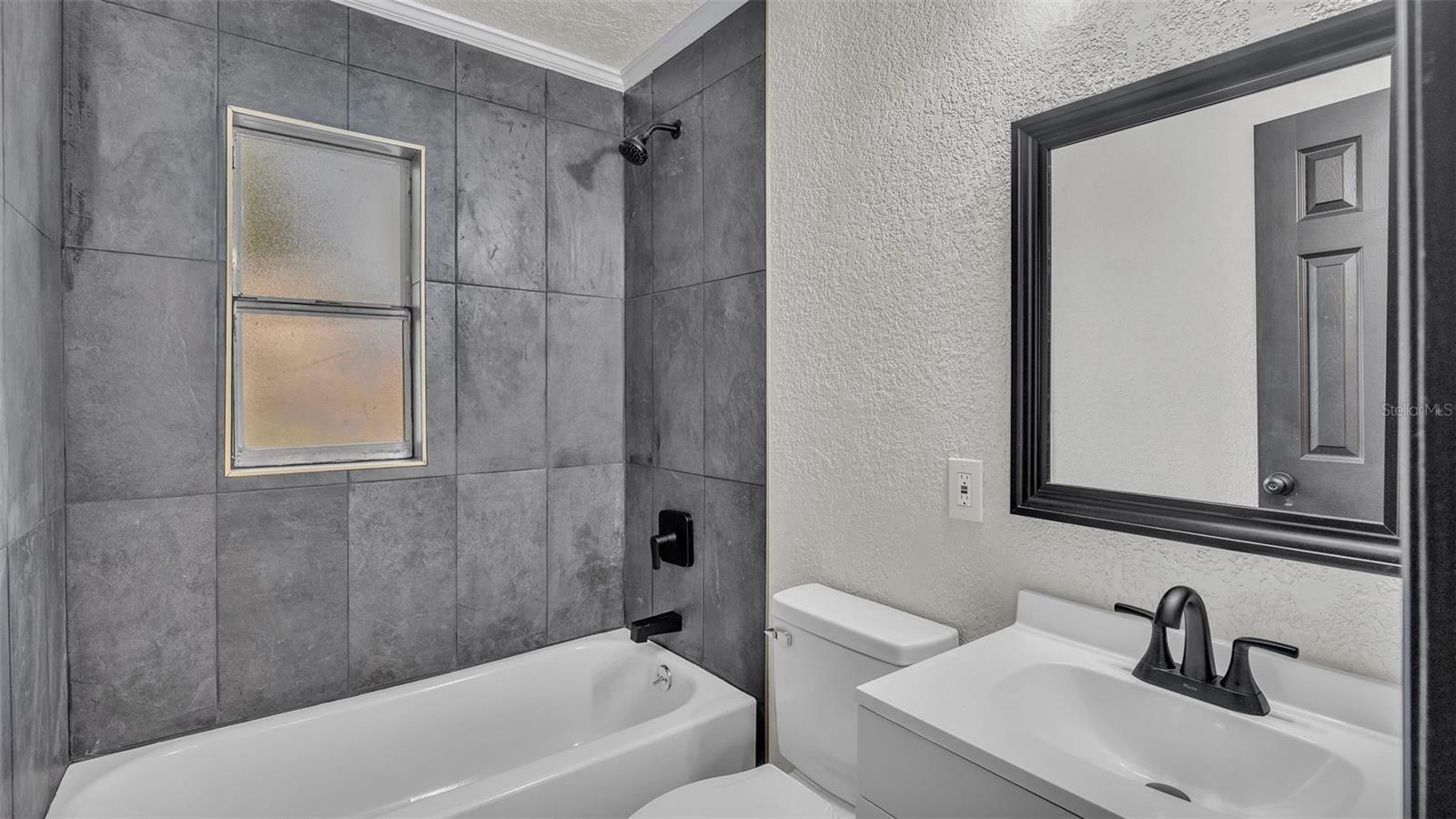 Property Photo: 131 Flamingo Dr Drive FL 33823