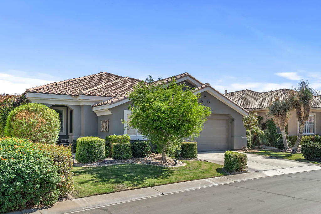 Property Photo:  80469 Glen Eagles Court  CA 92201 