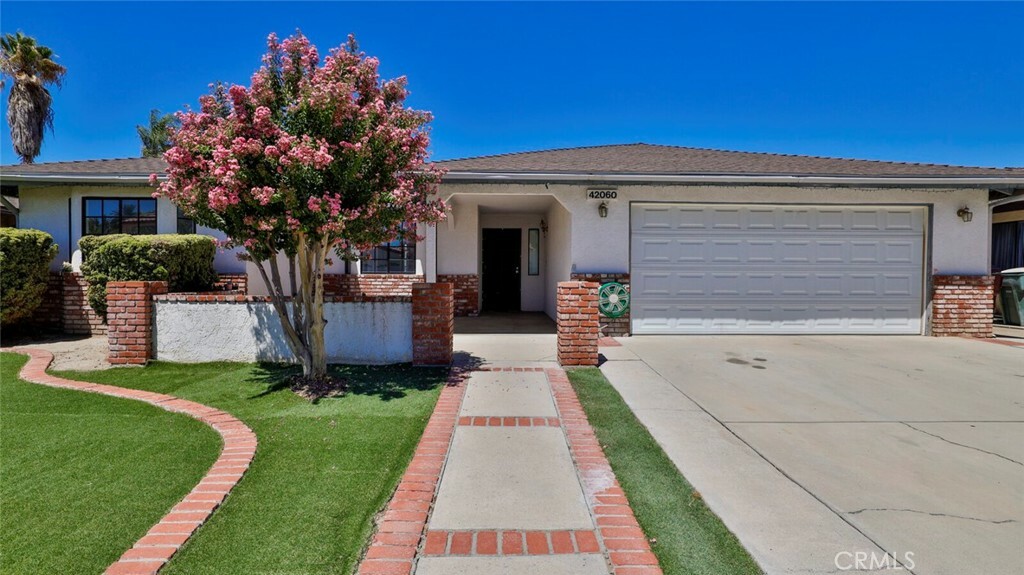 Property Photo:  42060 Shadow Lane  CA 92544 