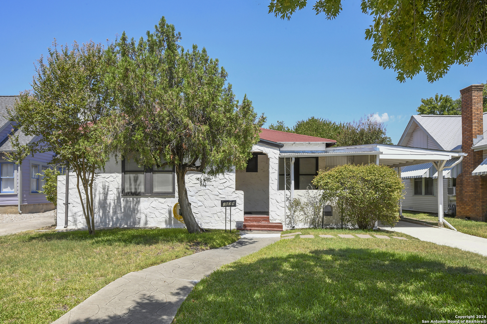 Property Photo:  1839 W Magnolia Ave  TX 78201 