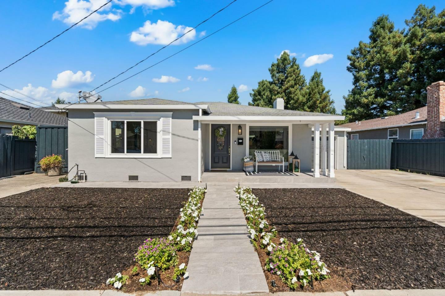 Property Photo:  1399 Hudson Street  CA 94061 