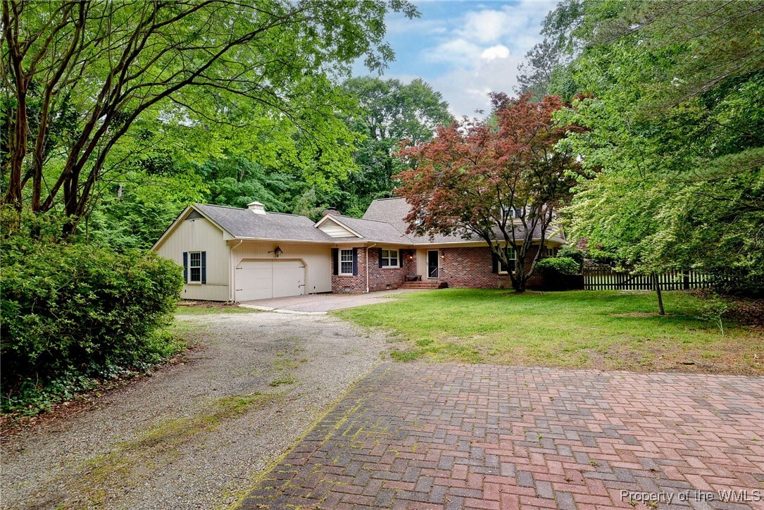 Property Photo:  205 Kingswood Drive  VA 23185 