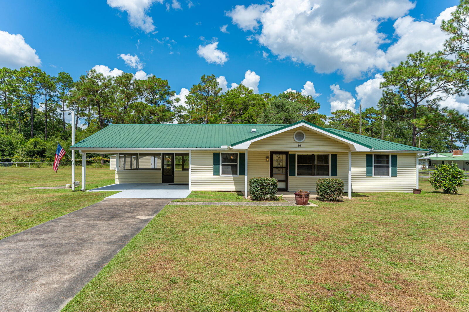 Property Photo: 80 Engelbrecht Road FL 32433