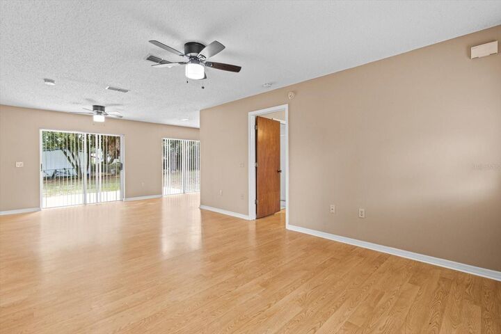 Property Photo:  1031 N Conant Avenue  FL 34429 