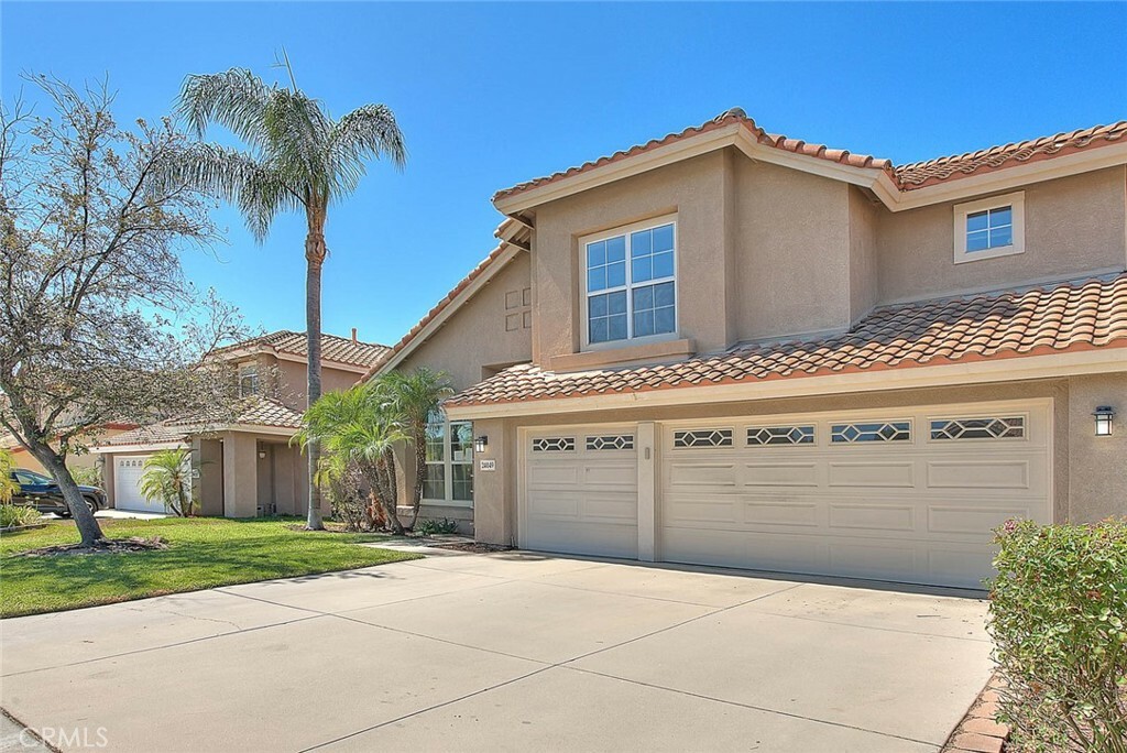 Property Photo:  24049 Huntridge Drive  CA 92562 