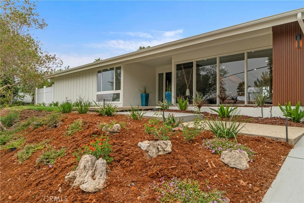 Property Photo:  20208 Delita Drive  CA 91364 