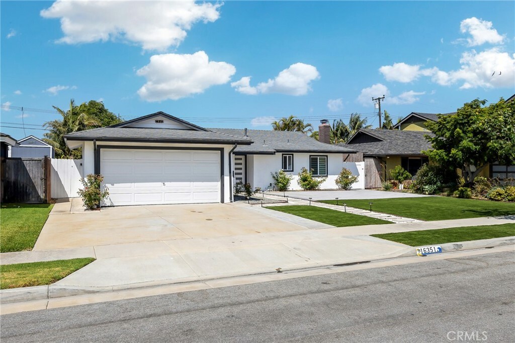 Property Photo:  16351 Hollywood Lane  CA 92649 