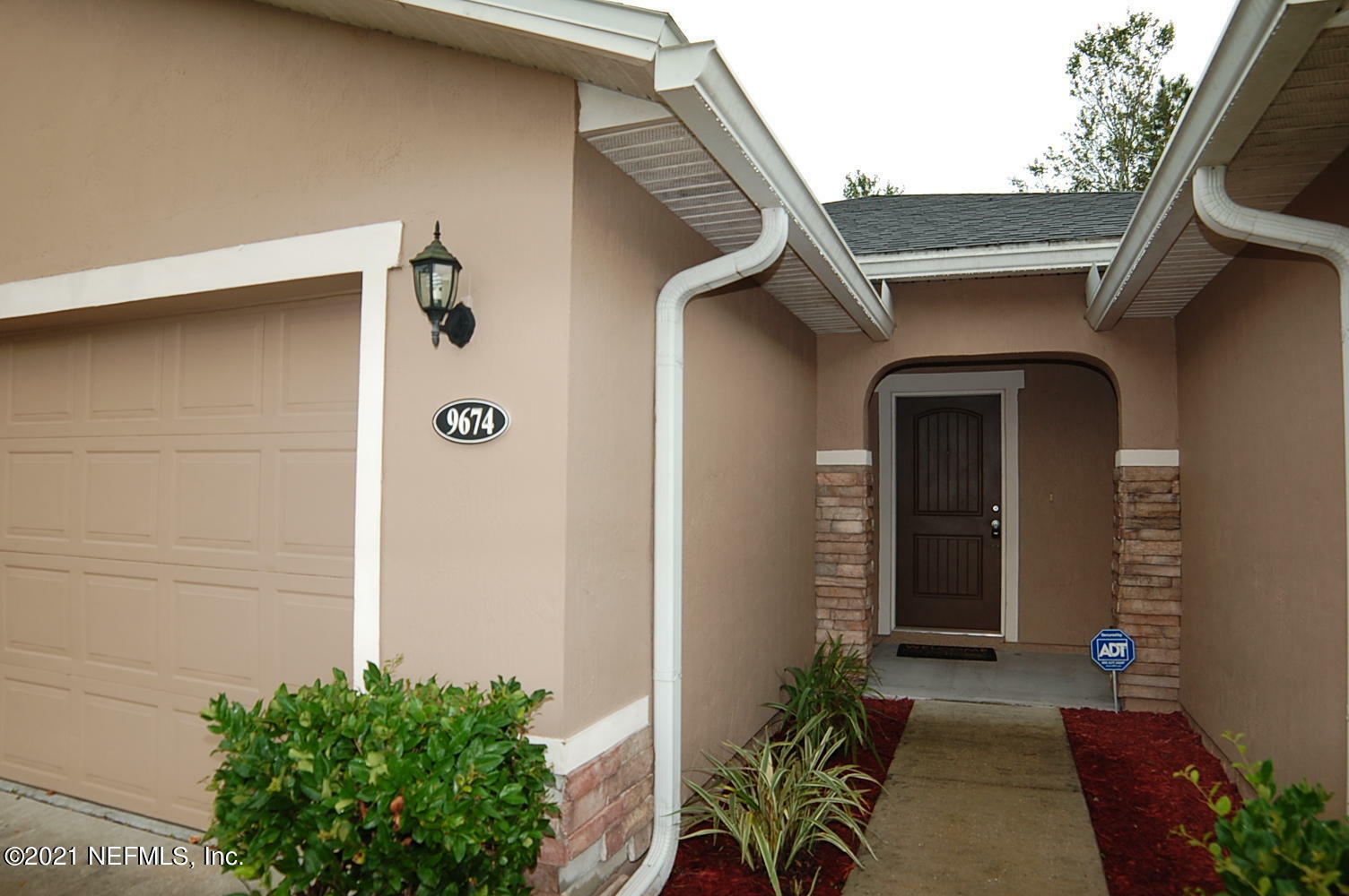 Property Photo:  9674 Wexford Chase Road  FL 32257 