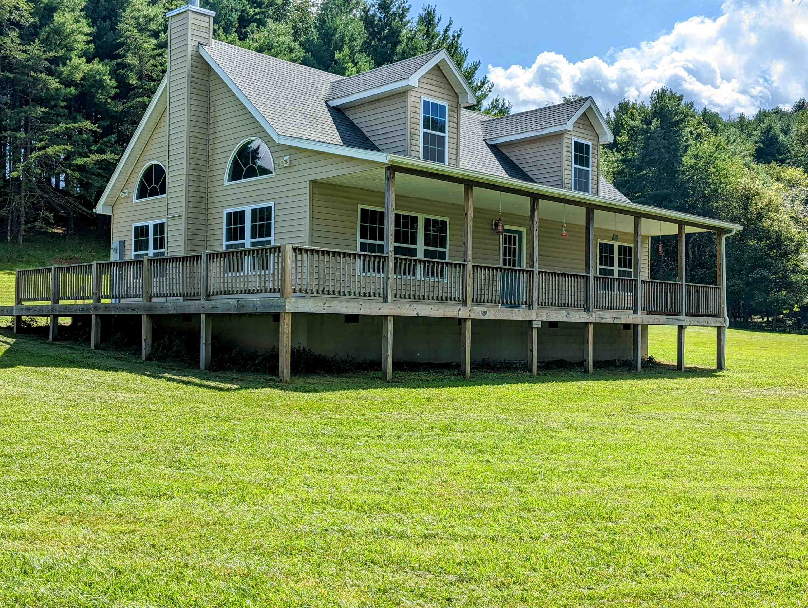 Property Photo:  8261 Deer Run Drive  VA 24079 