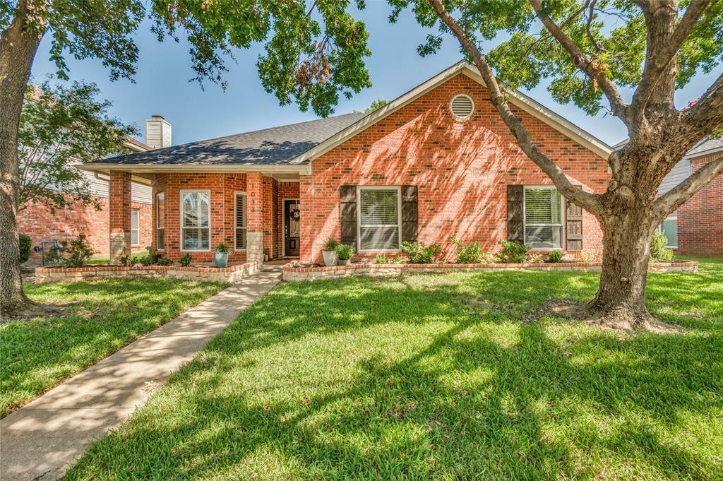 Property Photo: 1033 Monarch Drive TX 75067