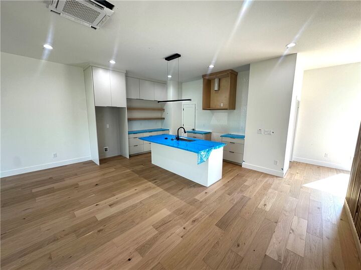 Property Photo:  202 NW 9th Street  AR 72712 