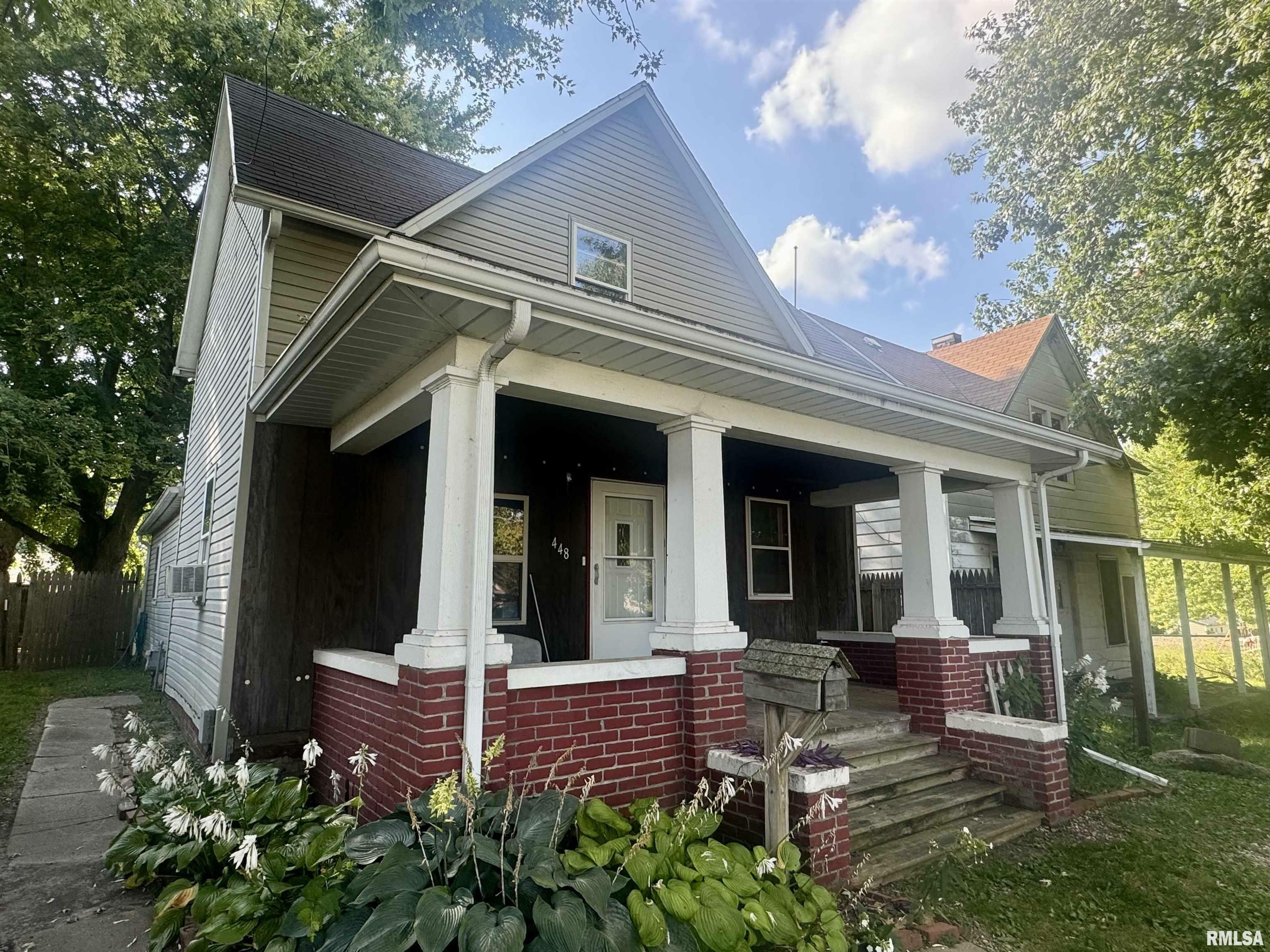 Property Photo:  448 S Avenue B  IL 61520 