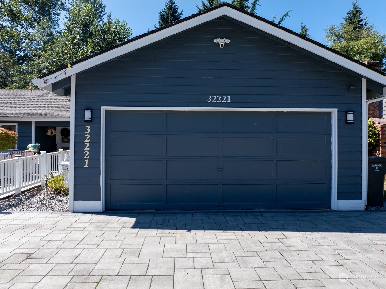 Property Photo:  32221 8th Avenue SW  WA 98023 