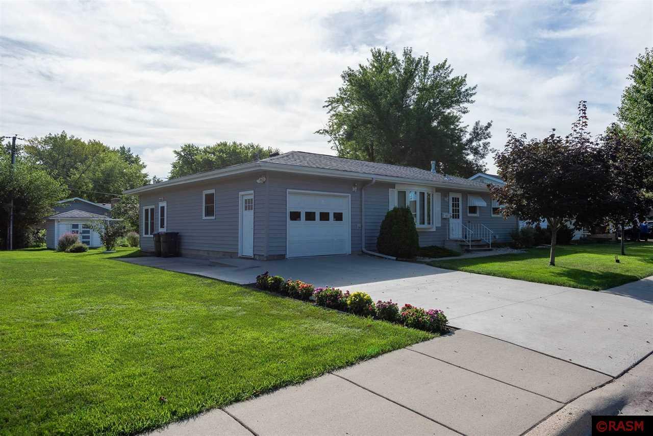 Property Photo:  919 Pfau Street  MN 56001 