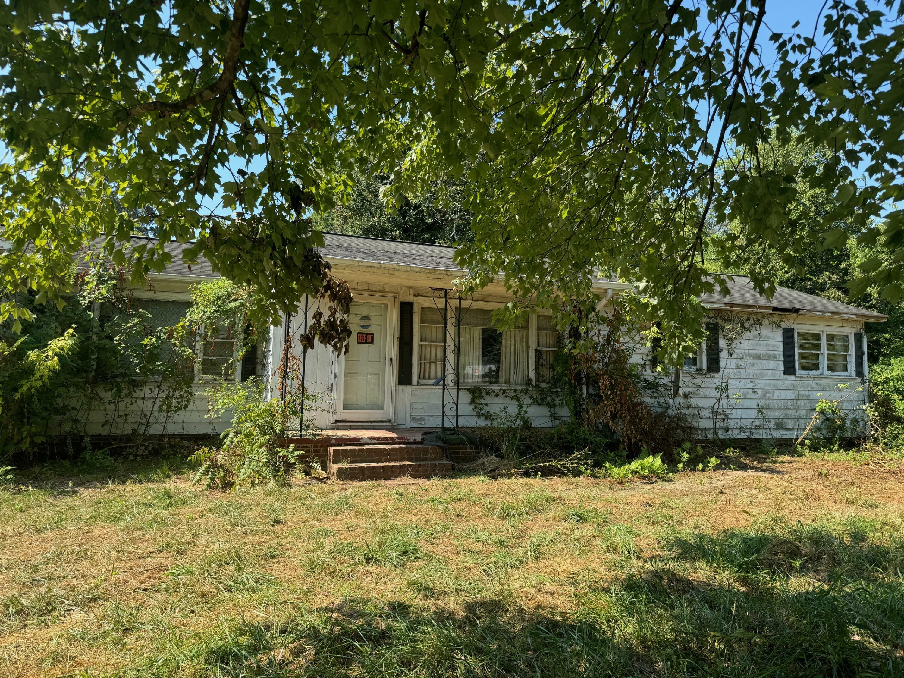 2050 Spring Place Road SE  Cleveland TN 37323 photo