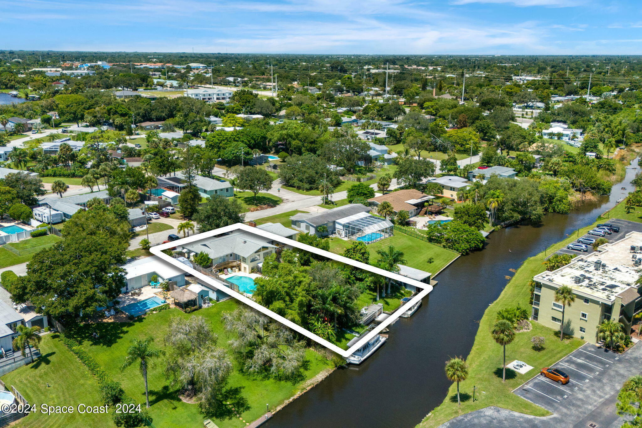 Property Photo:  1173 Rivermont Drive  FL 32935 