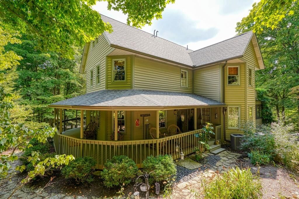 Property Photo: 17 Yaples Orchard Drive OH 45601