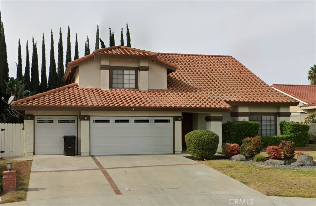 Property Photo:  17400 Abbey Lane  CA 92886 